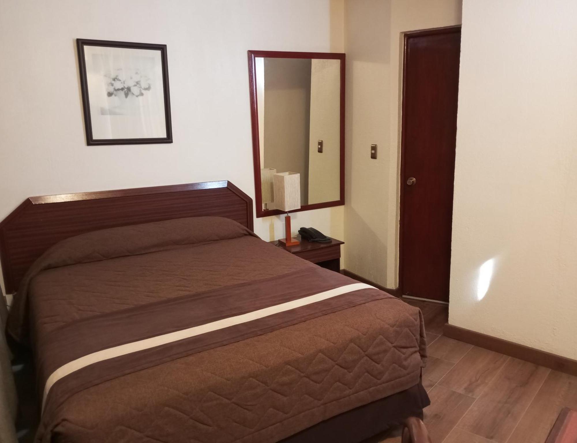 Hotel Alcala Del Rio Santiago Buitenkant foto